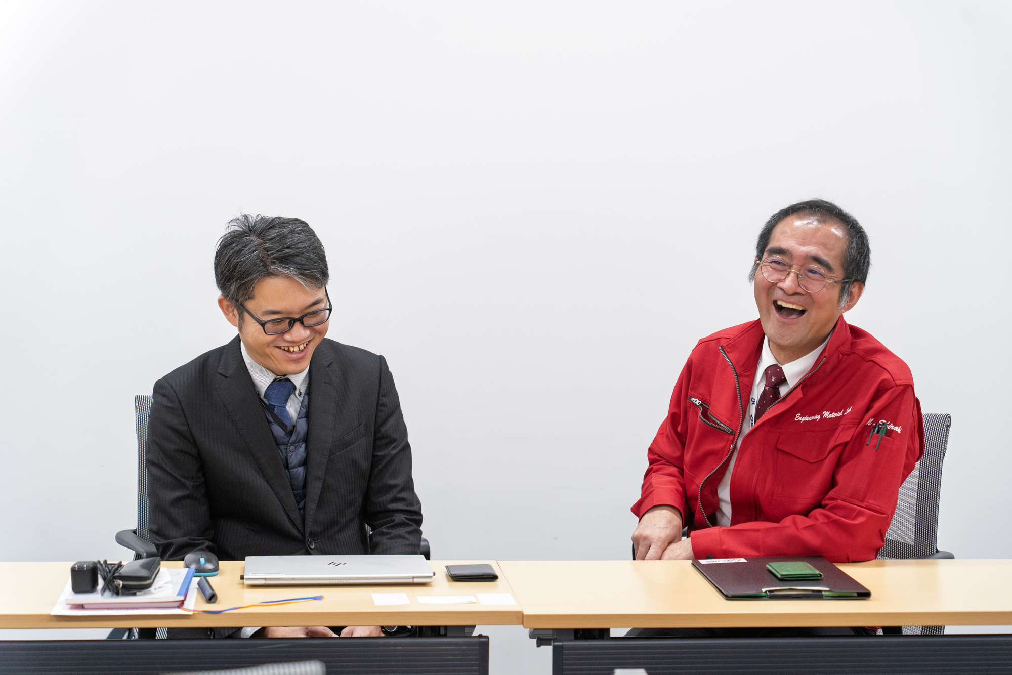 関氏の発言に「私、なんだか大雑把に見えるらしいんですけどね。」と笑って答える白木教授。